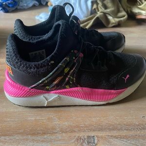 Puma Sneaker size 1 girls